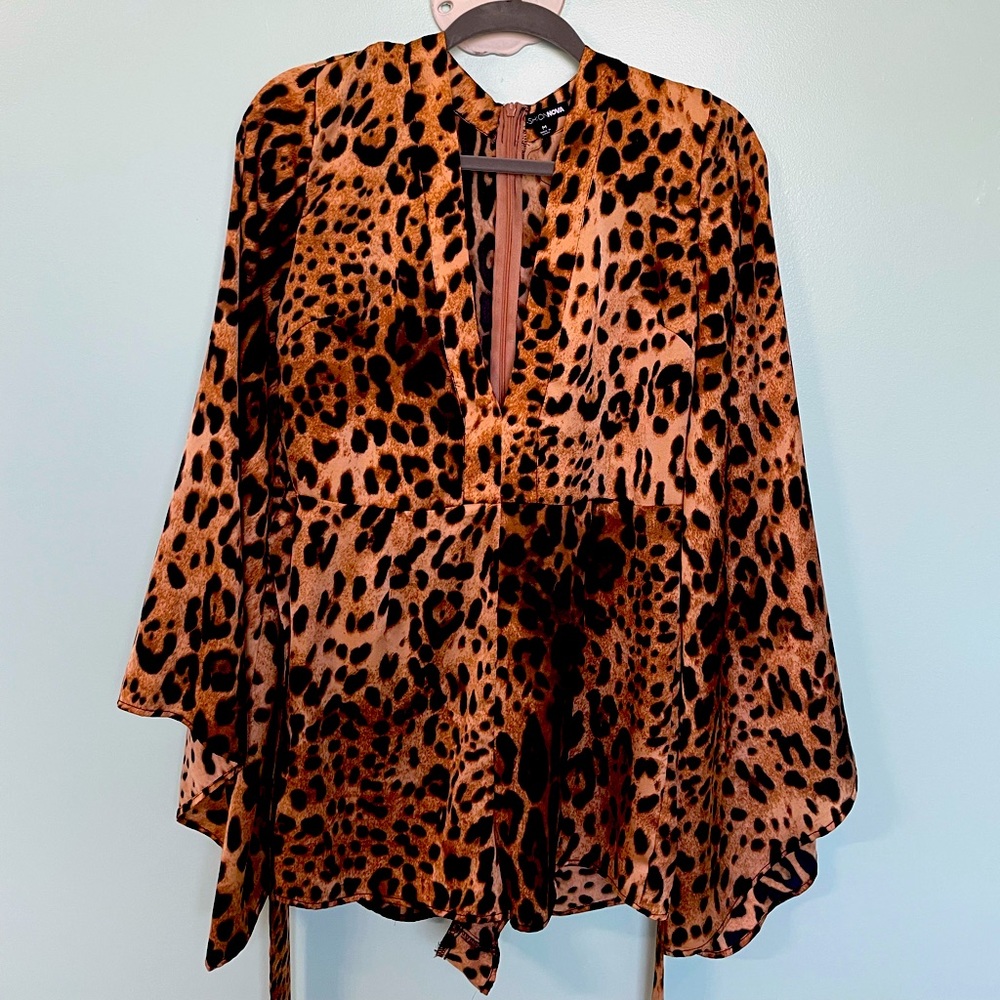 Leopard romper brown and black color